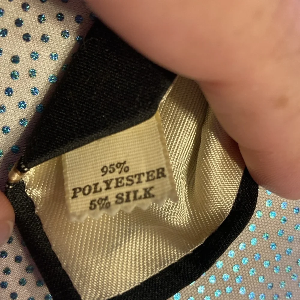 Vintage Halston men’s tie in excellent condition